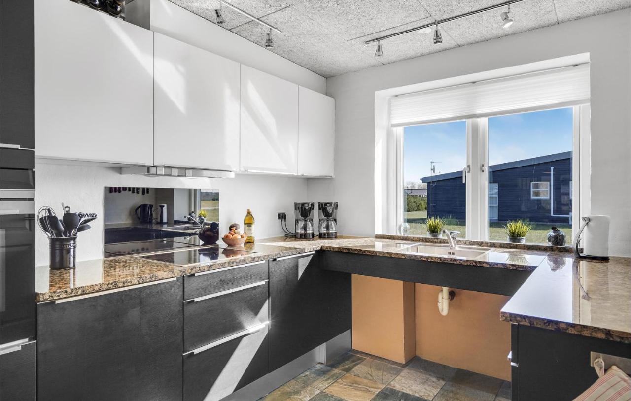 Nice Home In Tarm With Kitchen Extérieur photo